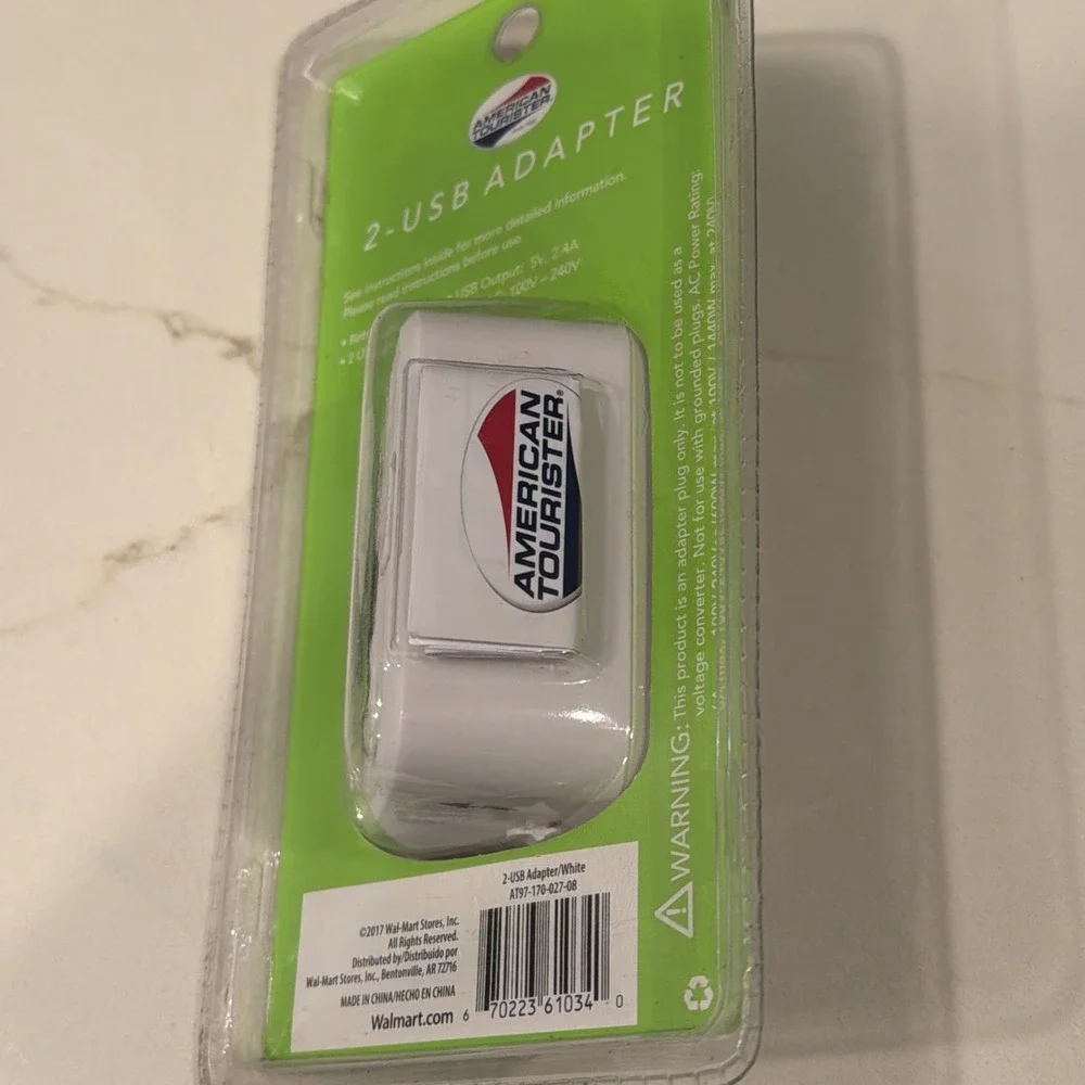 AMERICAN TOURISTER Electronics 2 USB Travel Adapter AT97-170-027-08 White NEW